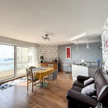 Daire F3 A 600m Du Centre Ville, Vue Sur Mer, Balcon - Fr-1-361-167 Granville