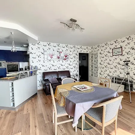 Daire F3 A 600m Du Centre Ville, Vue Sur Mer, Balcon - Fr-1-361-167 Granville