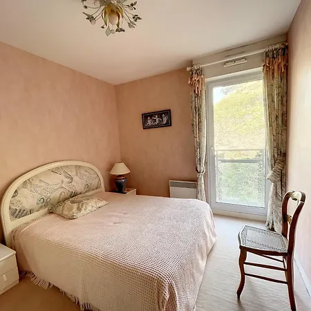 F3 A 600m Du Centre Ville, Vue Sur Mer, Balcon - Fr-1-361-167 *