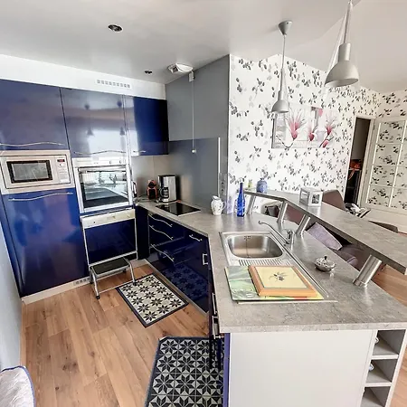 Appartement F3 A 600M Du Centre Ville, Vue Sur Mer, Balcon - Fr-1-361-167