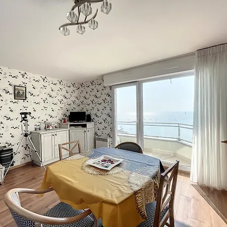 Appartement F3 A 600M Du Centre Ville, Vue Sur Mer, Balcon - Fr-1-361-167