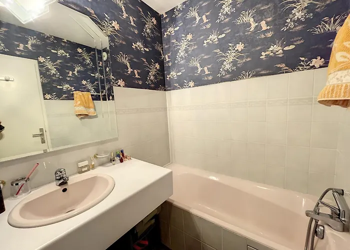 Appartement F3 A 600M Du Centre Ville, Vue Sur Mer, Balcon - Fr-1-361-167 公寓 格朗维尔